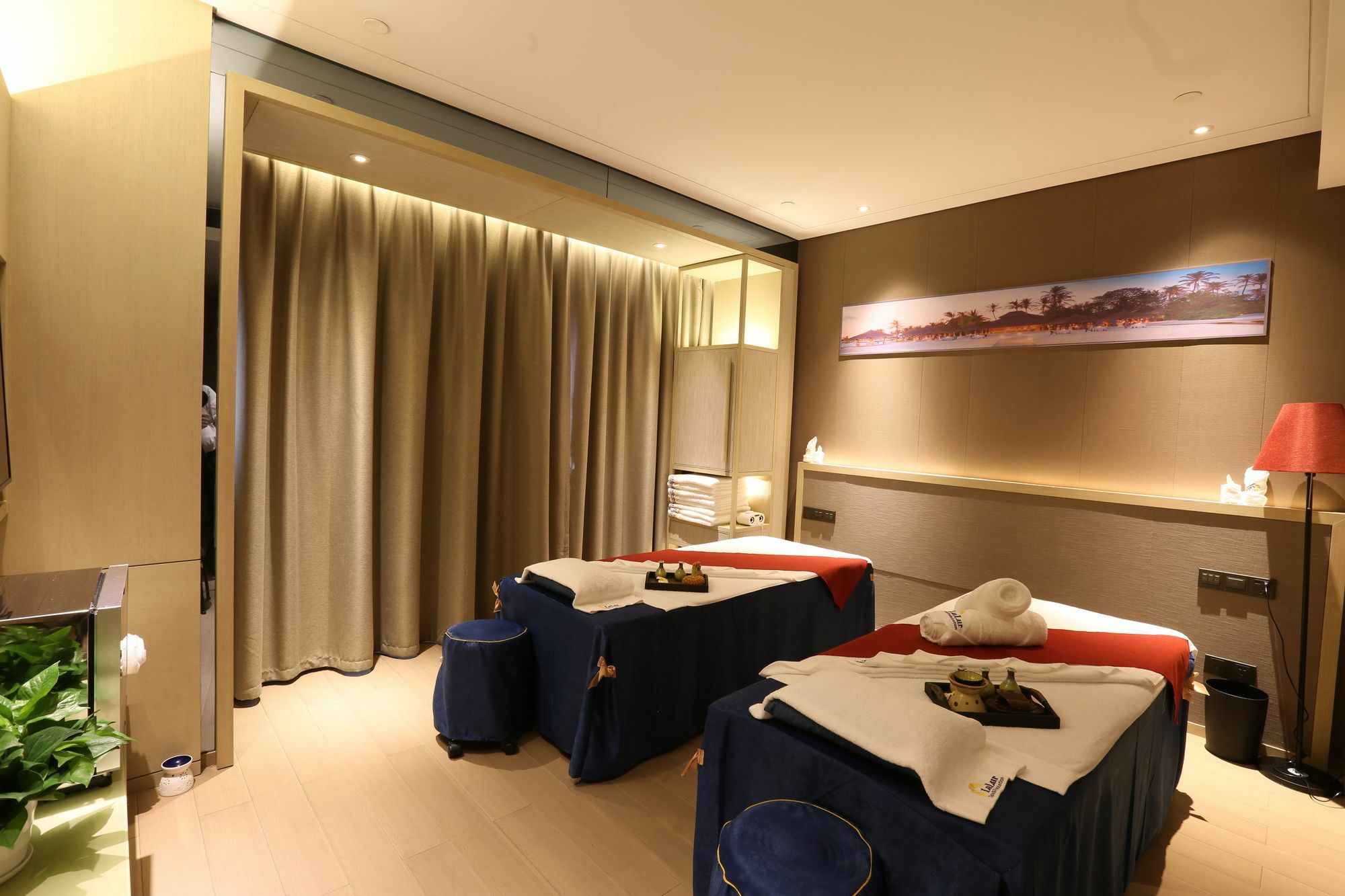 Courtyard By Marriott International Tourism And Zone Hotel 5*